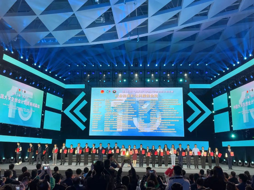 842b33018437448b80ee01a96b9f2b0d.jpg 842b33018437448b80ee01a96b9f2b0d.jpg